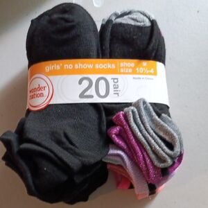 Wonder Nation Casual Black and Purple Socks